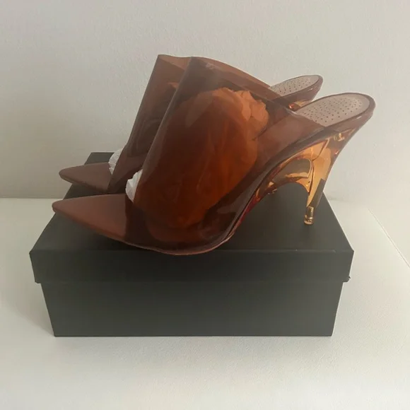 Mules - Picture 1 of 5